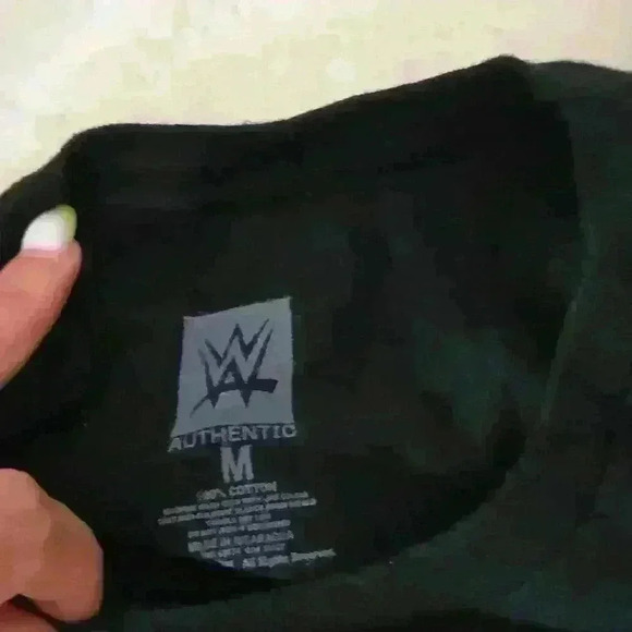 🌻WWE WOMEN GLORIOUS TSHIRT - Picture 3 of 3